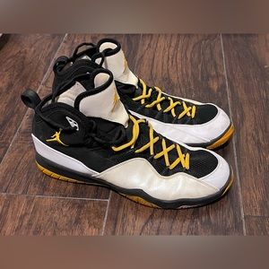 Men’s Jordan basketball shoes.